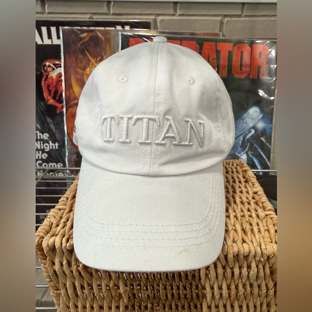 TITAN SoHo New York White Adjustable OSFM Hat